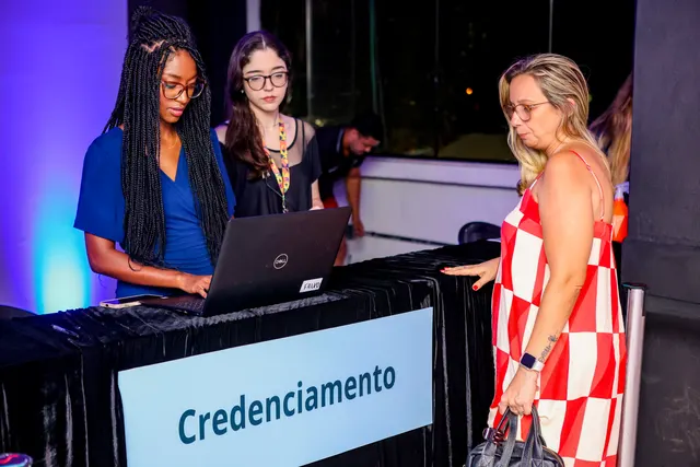 BR MED — Festa de 15 anos, registro 6 do projeto